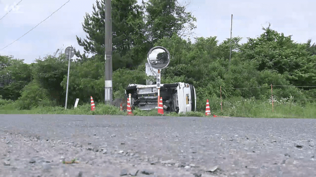 十字路交差点で出合い頭に　軽乗用車運転の女性が死亡【岩手・矢巾町】