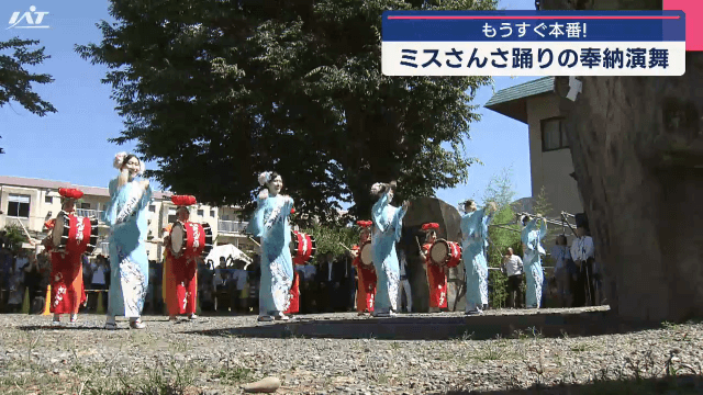 ８月１日のさんさ踊りを前に　ミスさんさ　三ツ石神社に奉納演舞【岩手・盛岡市】