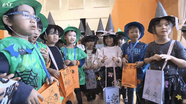 ハロウィン こども園に地域の人が訪問 仮装した園児がおねだり【岩手・盛岡市】