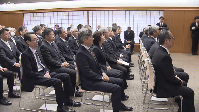 県職員退職者へ辞令交付 　達増知事「岩手の可能性は大きく広がった」【岩手】